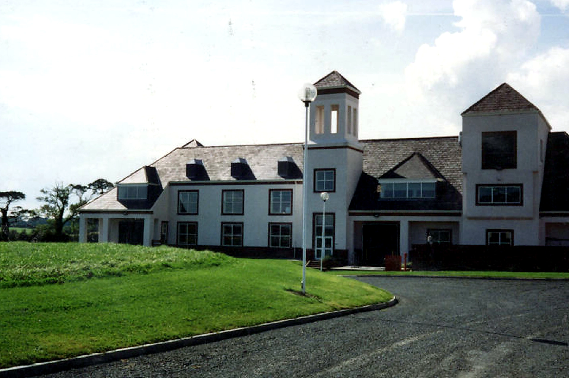 le-servier-laboratories-arklow-02